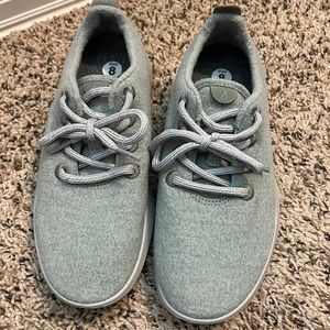Allbirds wool tennis shoes sneakers